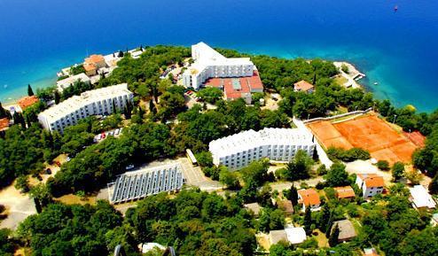 Hotel Adriatic Omišalj Buitenkant foto