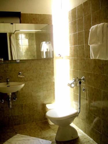 Hotel Adriatic Omišalj Kamer foto