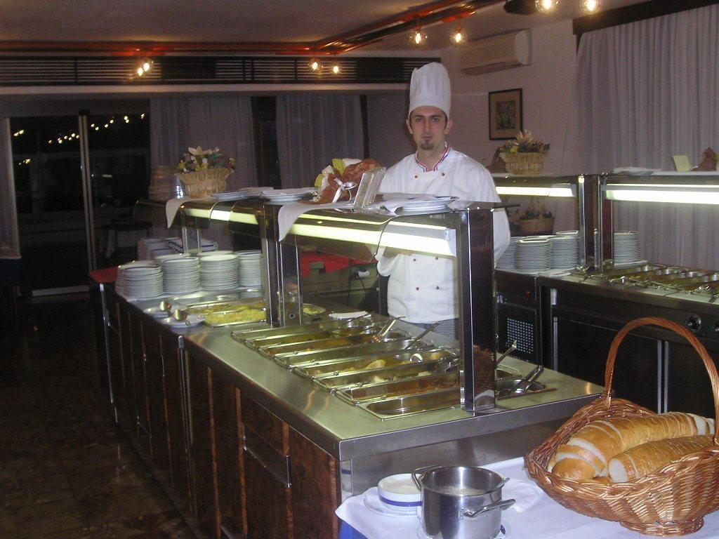 Hotel Adriatic Omišalj Buitenkant foto