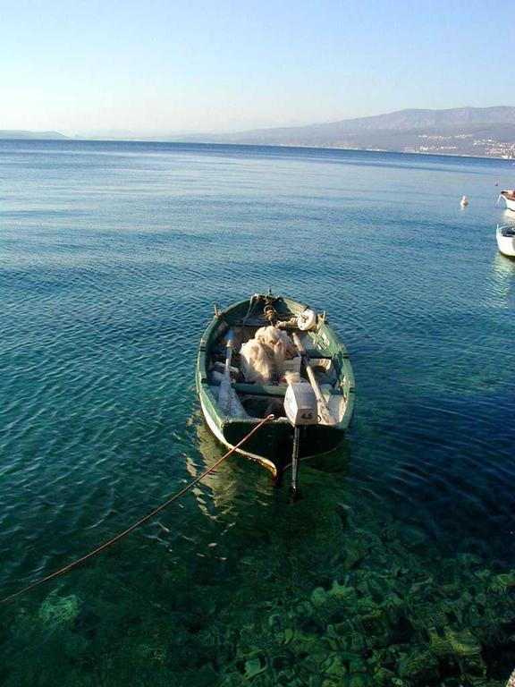 Hotel Adriatic Omišalj Buitenkant foto